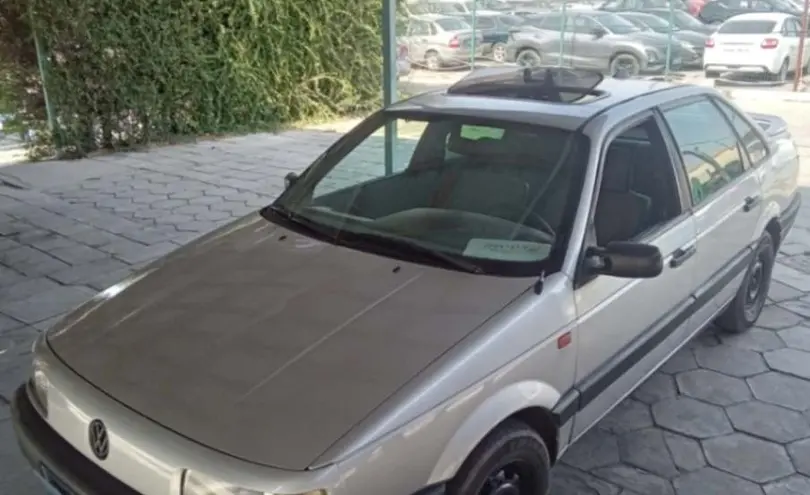 Volkswagen Passat 1988 года за 900 000 тг. в Талдыкорган