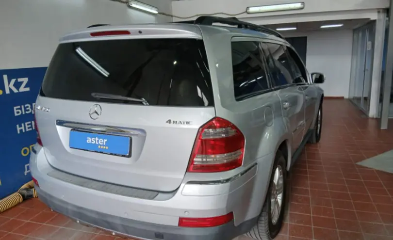 Mercedes-Benz GL-Класс 2007 года за 10 000 000 тг. в Астана фото 5