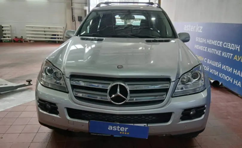 Mercedes-Benz GL-Класс 2007 года за 10 000 000 тг. в Астана фото 2