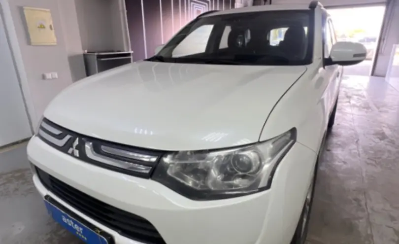 Mitsubishi Outlander 2012 года за 7 000 000 тг. в Павлодар