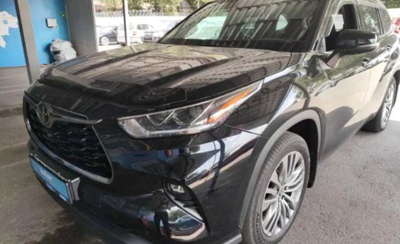 Toyota Highlander 2021 года за 28 000 000 тг. в Алматы