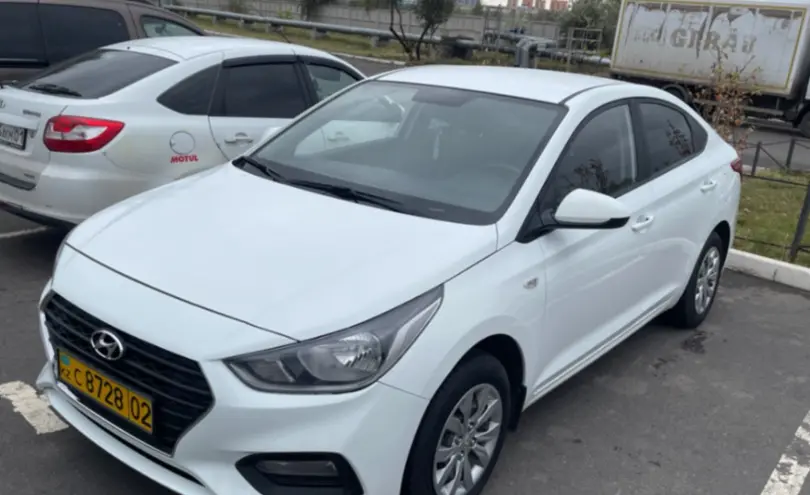 Hyundai Solaris 2019 года за 6 000 000 тг. в Астана