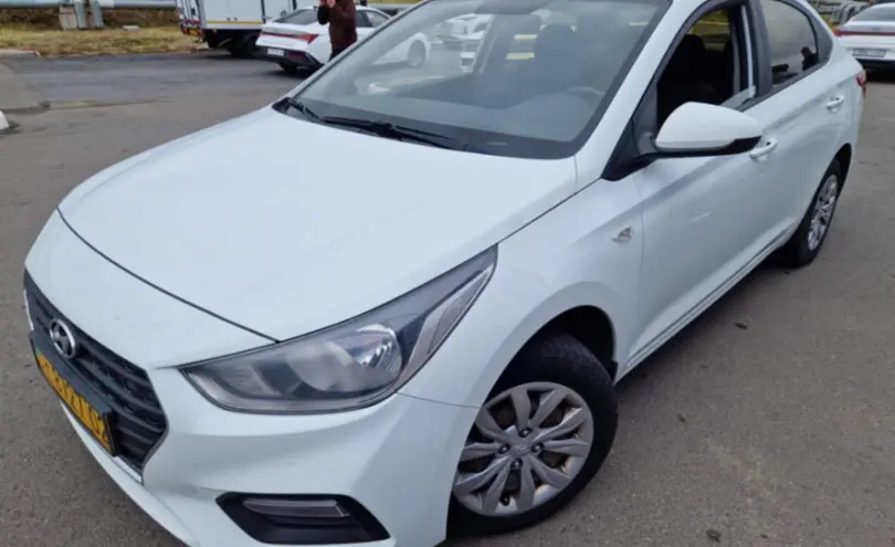 Hyundai Solaris 2019 года за 5 500 000 тг. в Астана