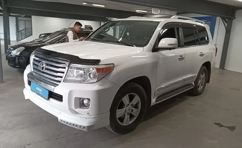 Toyota Land Cruiser 2013 года за 21 000 000 тг. в Астана