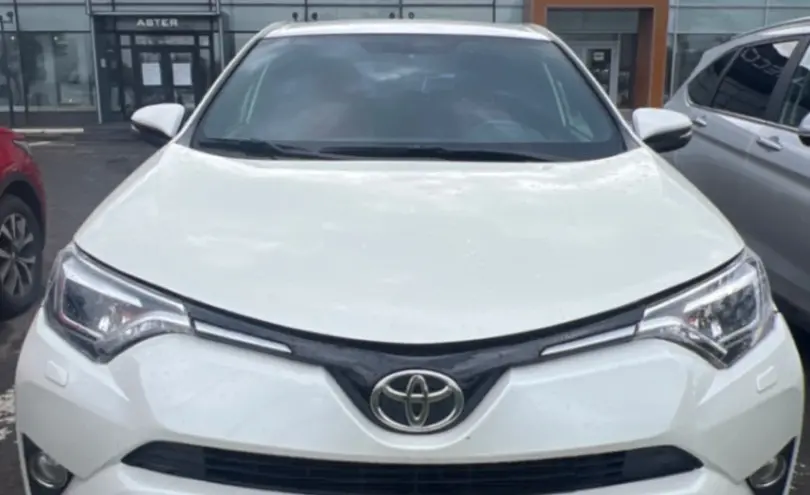 Toyota RAV4 2017 года за 11 000 000 тг. в Павлодар фото 2