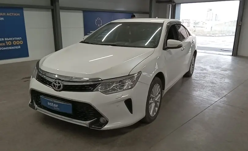 Toyota Camry 2015 года за 9 300 000 тг. в Астана