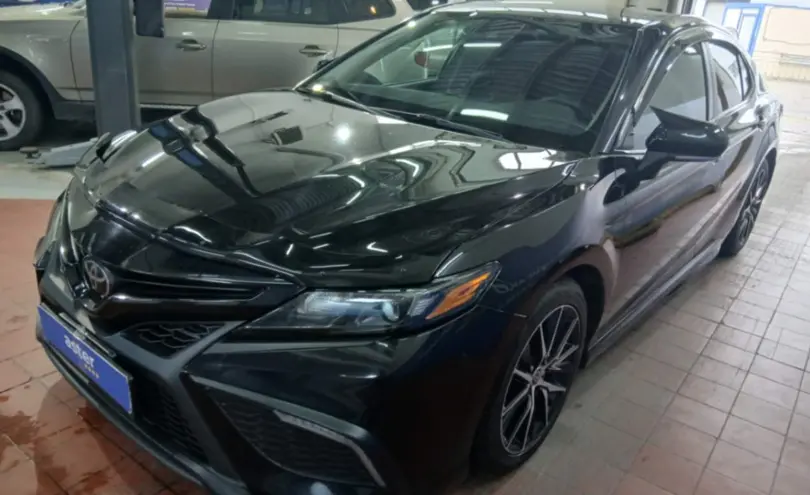Toyota Camry 2022 года за 15 000 000 тг. в Астана