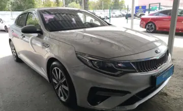 Kia K5 2018 года за 9 500 000 тг. в Алматы фото 3