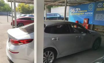 Kia K5 2018 года за 9 500 000 тг. в Алматы фото 4