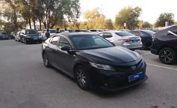 Toyota Camry 2018 года за 10 000 000 тг. в Актобе фото 3