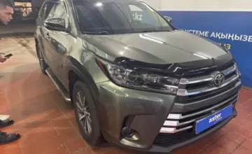 Toyota Highlander 2017 года за 16 500 000 тг. в Астана фото 3