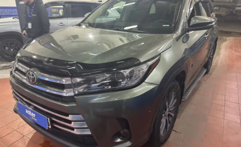 Toyota Highlander 2017 года за 16 500 000 тг. в Астана