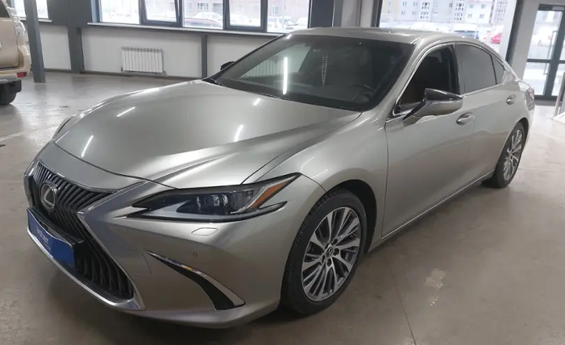 Lexus ES 2019 года за 19 500 000 тг. в Астана