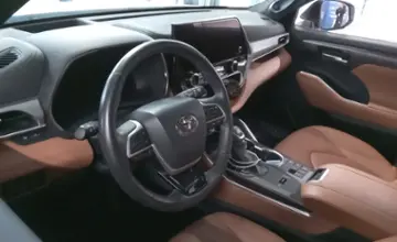 Toyota Highlander 2024 года за 35 000 000 тг. в Астана фото 5