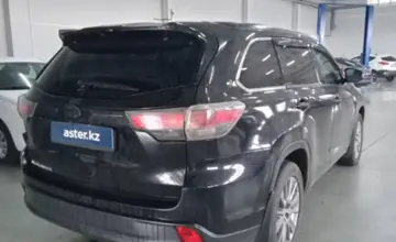 Toyota Highlander 2014 года за 15 000 000 тг. в Петропавловск