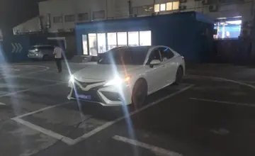 Toyota Camry 2022 года за 14 000 000 тг. в Алматы фото 1