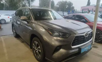 Toyota Highlander 2020 года за 19 000 000 тг. в Алматы фото 3