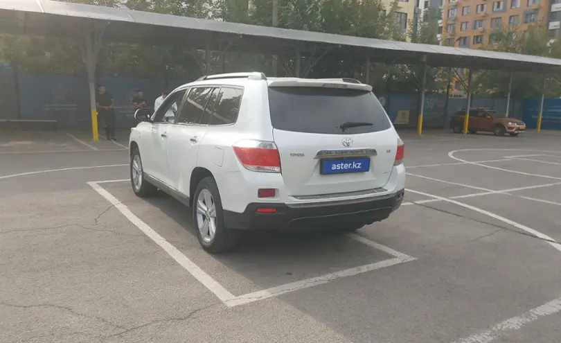 Toyota Highlander 2012 года за 13 500 000 тг. в Алматы фото 4