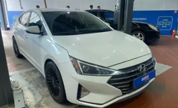 Hyundai Elantra 2019 года за 7 500 000 тг. в Астана фото 3