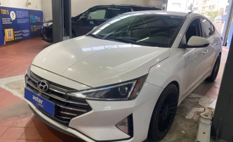 Hyundai Elantra 2019 года за 7 500 000 тг. в Астана