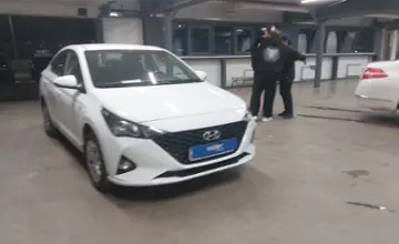 Hyundai Accent 2020 года за 8 000 000 тг. в Астана фото 2