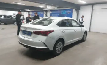 Hyundai Accent 2020 года за 8 000 000 тг. в Астана фото 3