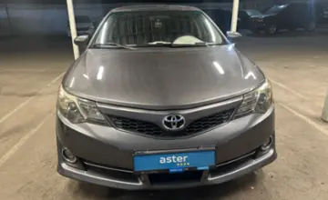 Toyota Camry 2014 года за 9 500 000 тг. в Алматы фото 2