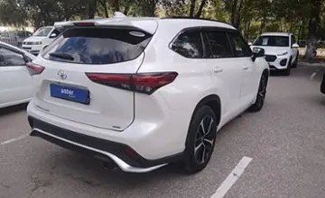 Toyota Highlander 2021 года за 30 000 000 тг. в Актобе