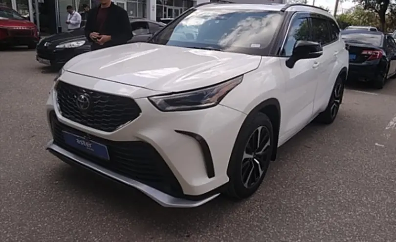 Toyota Highlander 2021 года за 30 000 000 тг. в Актобе