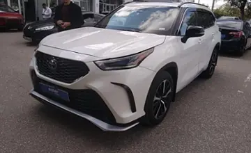 Toyota Highlander 2021 года за 30 000 000 тг. в Актобе фото 1