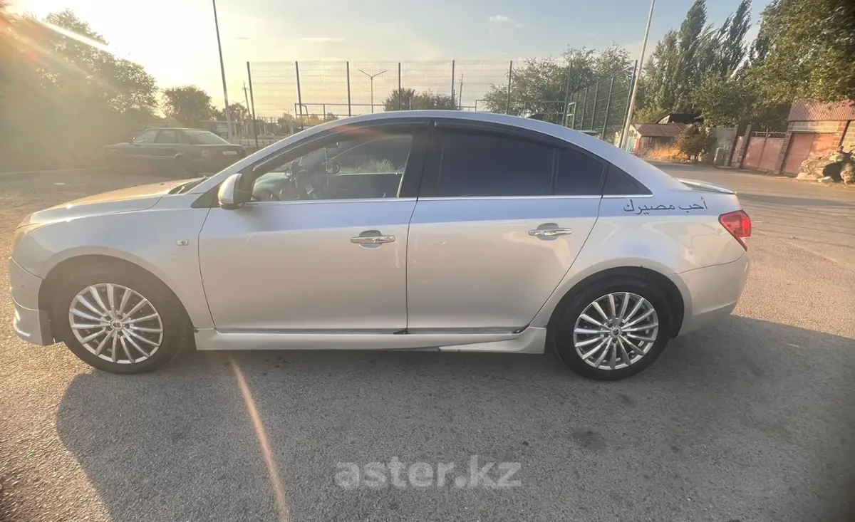 Купить Chevrolet Cruze 2012 года в Алматы, цена 4200000 тенге. Продажа Chevrolet Cruze в Алматы - Aster.kz. №c1237646 Chevrolet Cruze 2012 года за 4 200 000 тг. в Алматы - фото 4