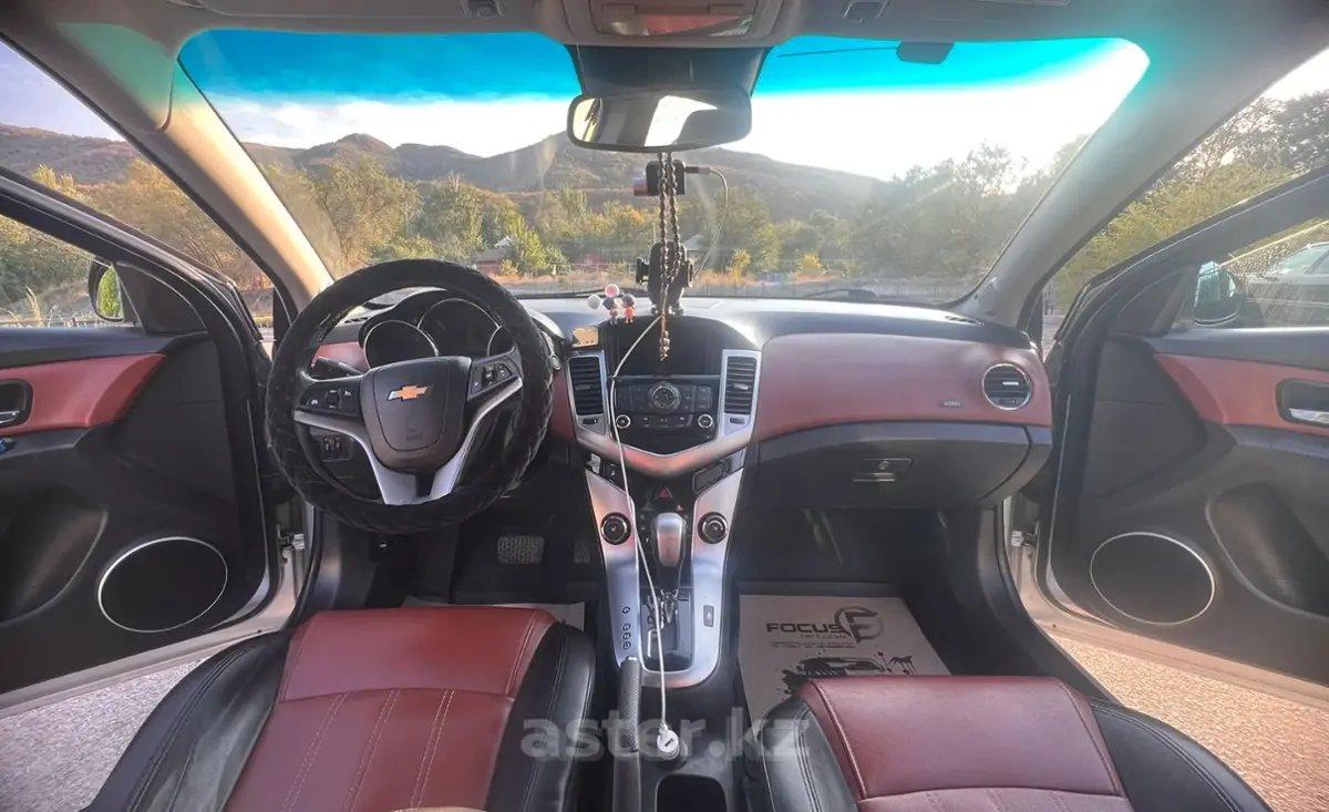 Купить Chevrolet Cruze 2012 года в Алматы, цена 4200000 тенге. Продажа Chevrolet Cruze в Алматы - Aster.kz. №c1237646 Chevrolet Cruze 2012 года за 4 200 000 тг. в Алматы - фото 7