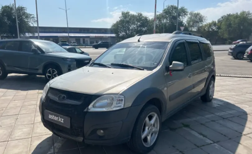 LADA (ВАЗ) Largus Cross 2018 года за 3 800 000 тг. в Уральск