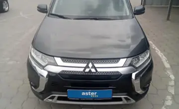 Mitsubishi Outlander 2019 года за 11 000 000 тг. в Караганда фото 2