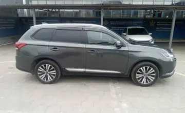 Mitsubishi Outlander 2019 года за 11 000 000 тг. в Караганда фото 4
