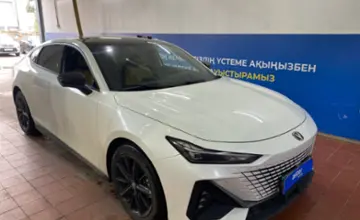 Changan UNI-V 2023 года за 9 100 000 тг. в Астана фото 3
