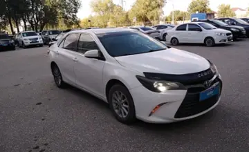 Toyota Camry 2017 года за 9 000 000 тг. в Актобе фото 3