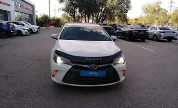 Toyota Camry 2017 года за 9 000 000 тг. в Актобе фото 2