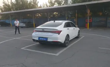 Hyundai Elantra 2022 года за 8 500 000 тг. в Алматы фото 3