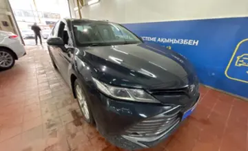 Toyota Camry 2018 года за 14 000 000 тг. в Астана фото 3