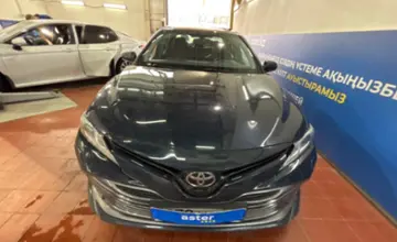 Toyota Camry 2018 года за 14 000 000 тг. в Астана фото 2