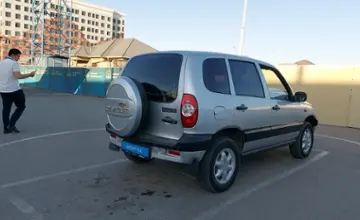 Chevrolet Niva 2003 года за 2 500 000 тг. в Шымкент фото 3