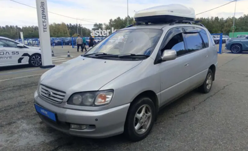 Toyota Ipsum 1996 года за 3 500 000 тг. в Усть-Каменогорск