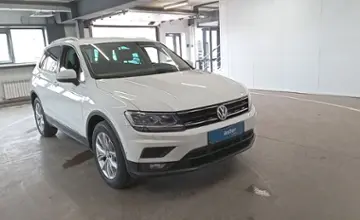 Volkswagen Tiguan 2020 года за 13 000 000 тг. в Астана фото 2
