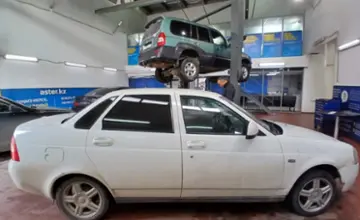 LADA (ВАЗ) Priora 2013 года за 2 000 000 тг. в Астана фото 4