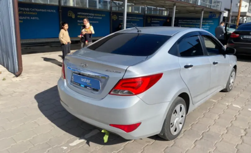 Hyundai Solaris 2015 года за 5 500 000 тг. в Караганда фото 5