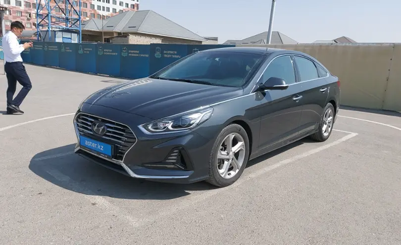 Hyundai Sonata 2017 года за 10 000 000 тг. в Шымкент