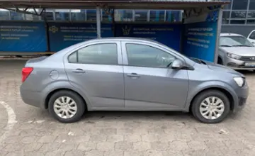 Chevrolet Aveo 2014 года за 3 000 000 тг. в Караганда фото 4