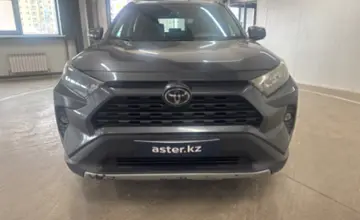 Toyota RAV4 2020 года за 14 000 000 тг. в Астана фото 2