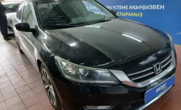 Honda Accord 2015 года за 8 000 000 тг. в Астана фото 3